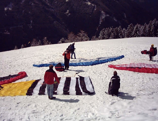 2003_D03.03_Paragliding_Luesen_006.jpg