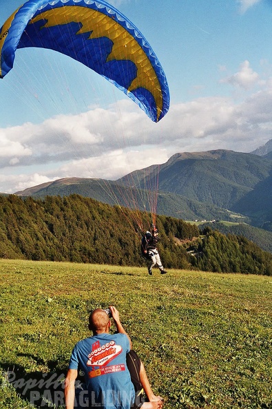 2005 D17.05 Paragliding Luesen 025