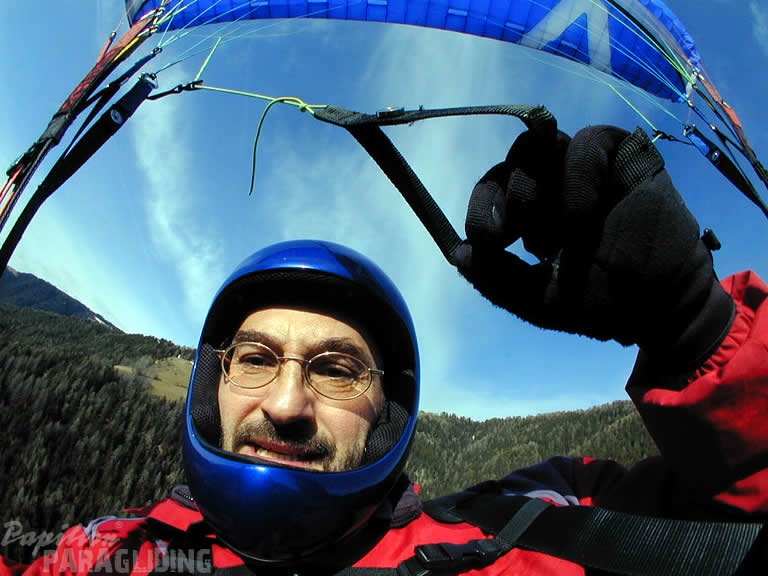 2005 D5.05 Paragliding 207