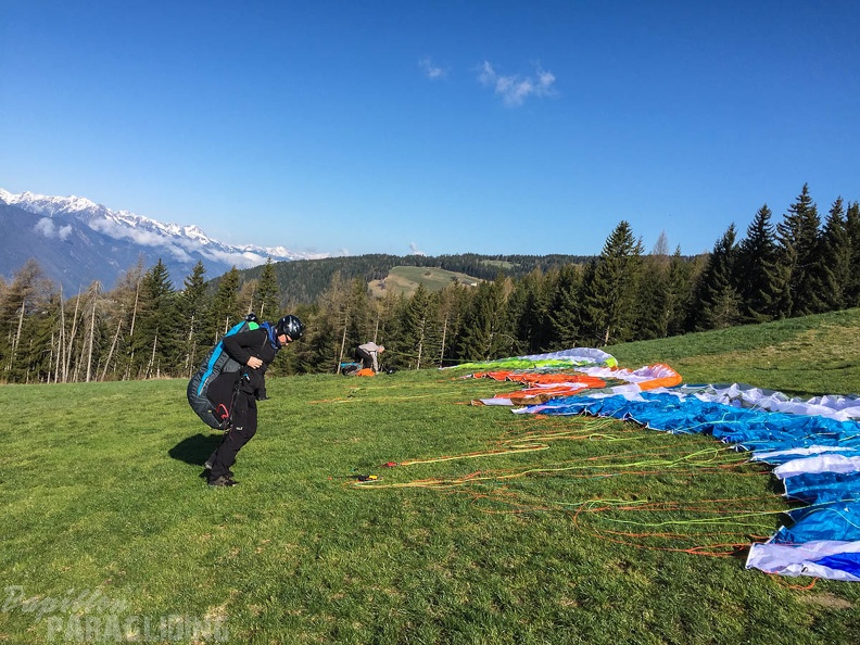 DH17 15 Luesen-Paragliding-1132