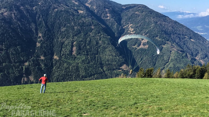 DH17 15 Luesen-Paragliding-1143