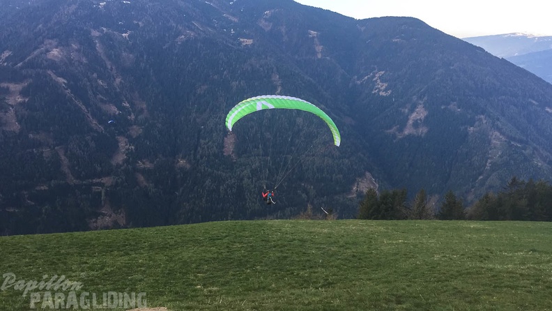 DH17_15_Luesen-Paragliding-389.jpg