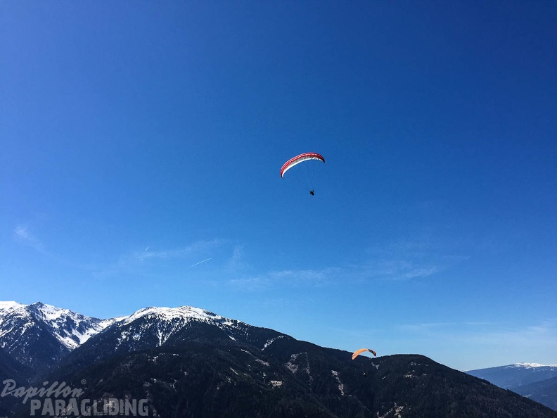 DH17_15_Luesen-Paragliding-487.jpg
