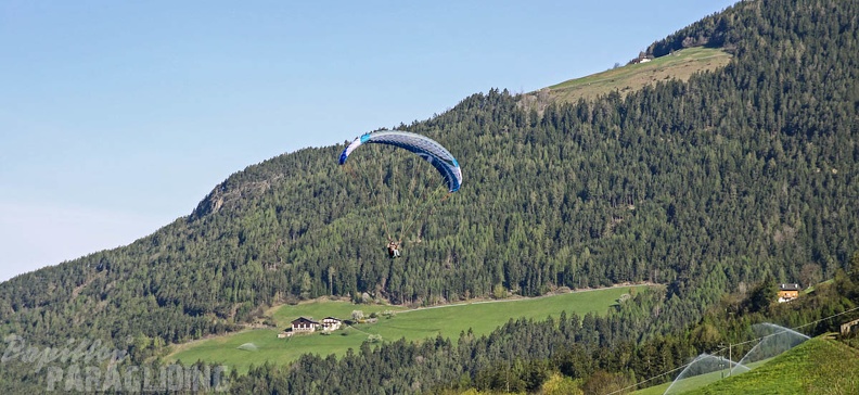 DH18_15_Luesen-Paragliding-143.jpg