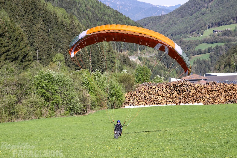 DH18 15 Luesen-Paragliding-239