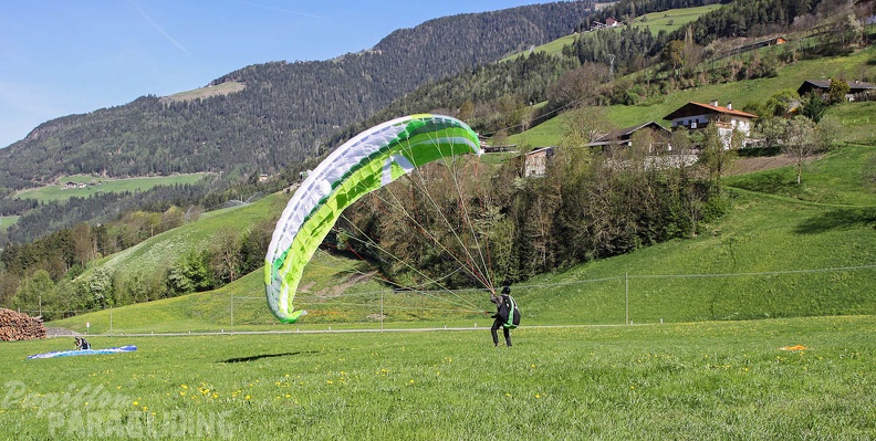 DH18 15 Luesen-Paragliding-366