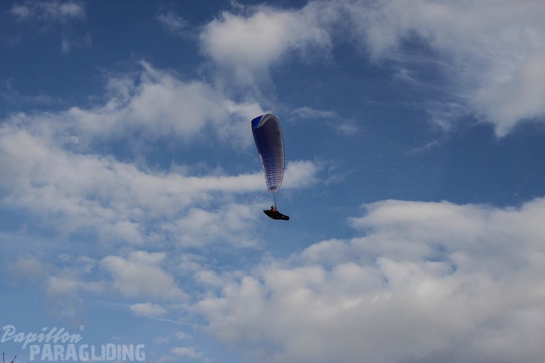 DH18 15 Luesen-Paragliding-421