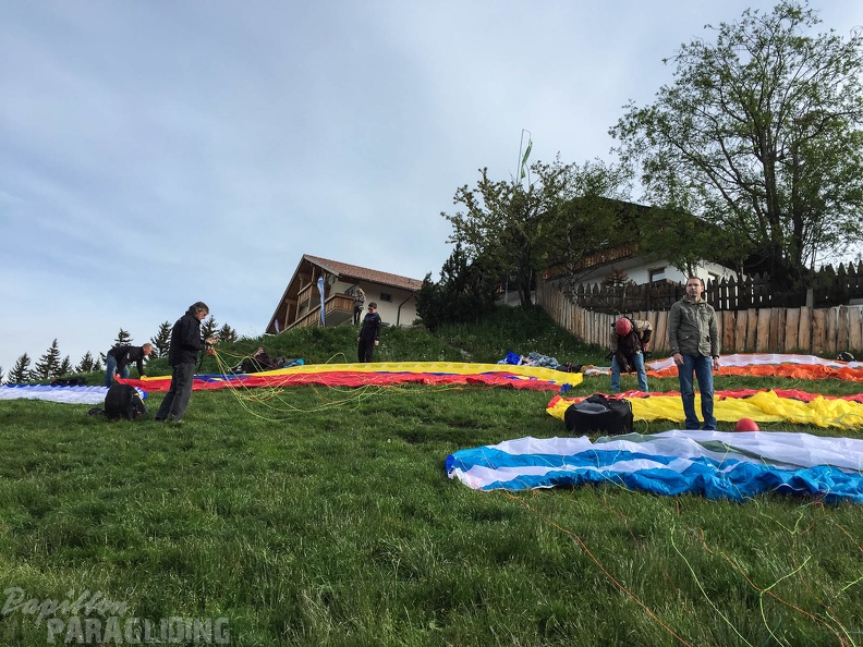 Luesen Paragliding-DH22 15-1066
