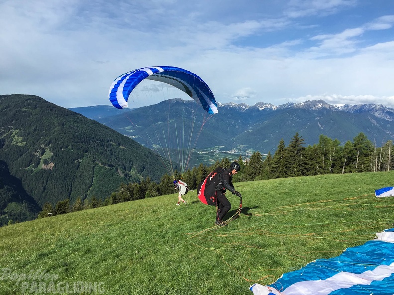 Luesen Paragliding-DH22 15-1110