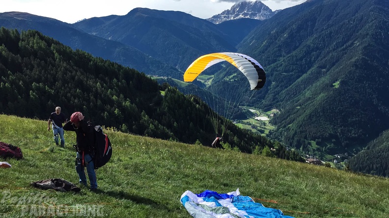Luesen Paragliding-DH22 15-1204