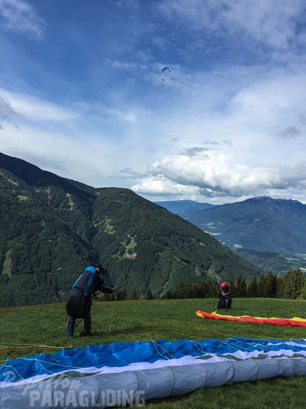Luesen Paragliding-DH22 15-1252