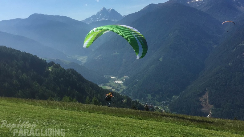 Luesen Paragliding-DH22 15-2055