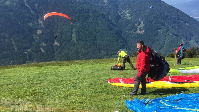 Luesen Paragliding-DH22 15-2092