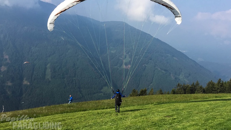 Luesen Paragliding-DH22 15-2196