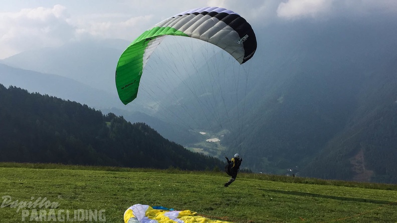 Luesen Paragliding-DH22 15-2252