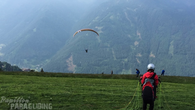 Luesen Paragliding-DH22 15-2396