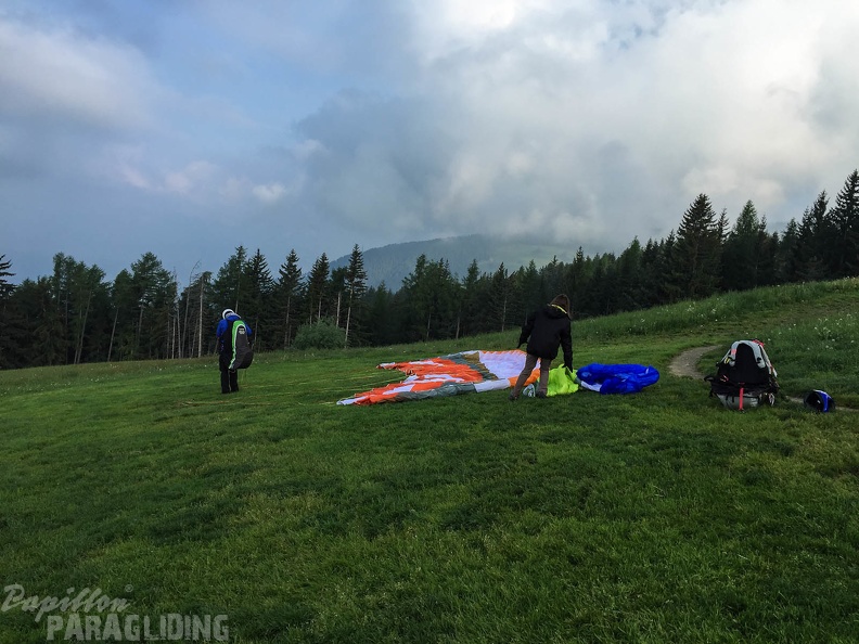 Luesen Paragliding-DH22 15-2587
