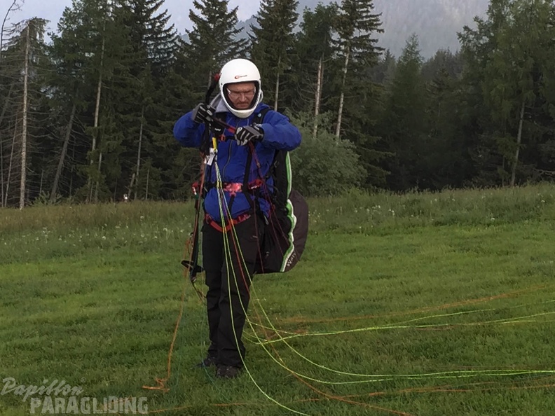 Luesen Paragliding-DH22 15-2596