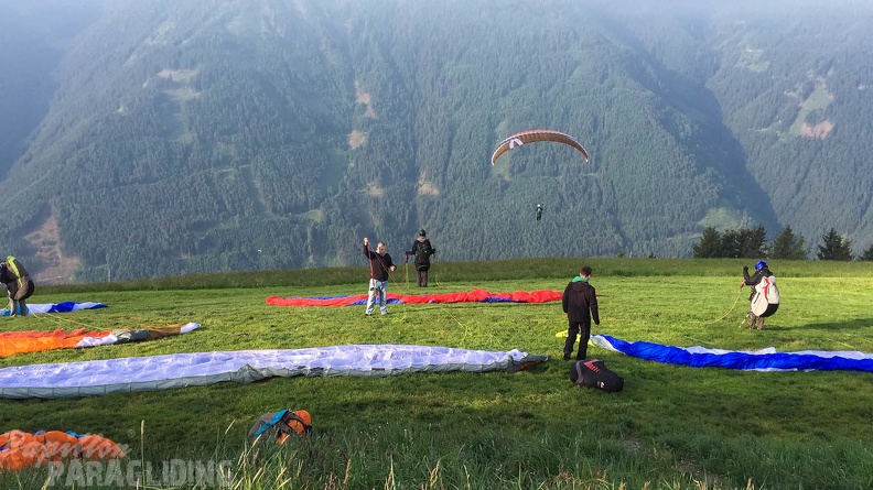 Luesen Paragliding-DH22 15-2631