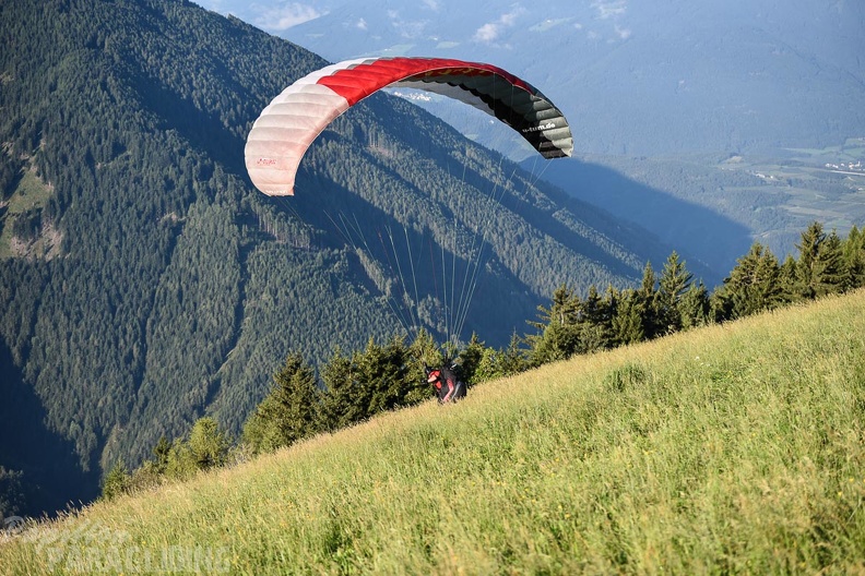 DH35.16-Luesen Paragliding-1206
