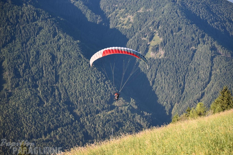 DH35.16-Luesen_Paragliding-1209.jpg