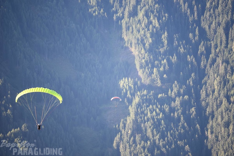 DH35.16-Luesen_Paragliding-1216.jpg