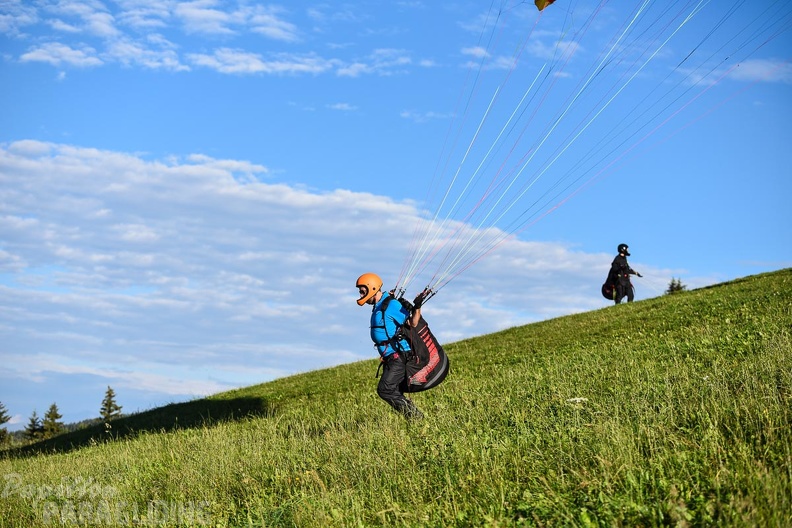 DH35.16-Luesen_Paragliding-1218.jpg