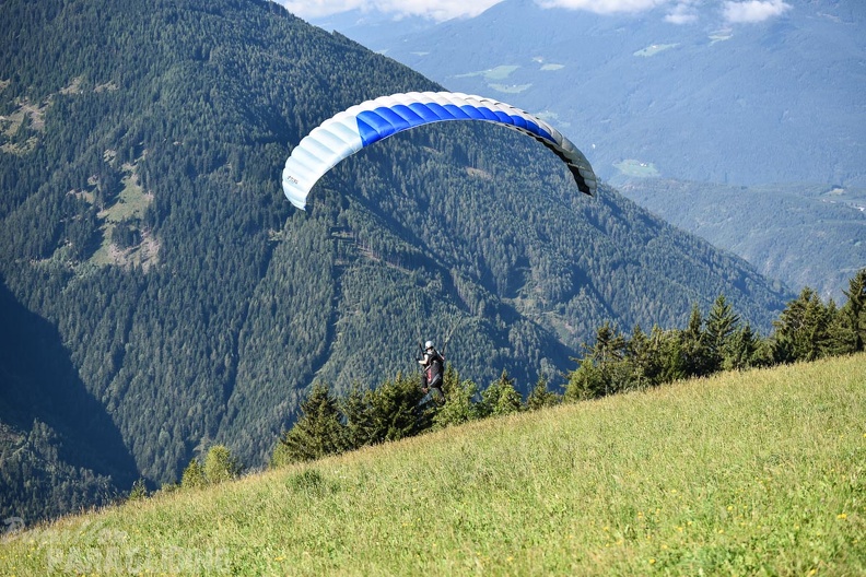 DH35.16-Luesen Paragliding-1288