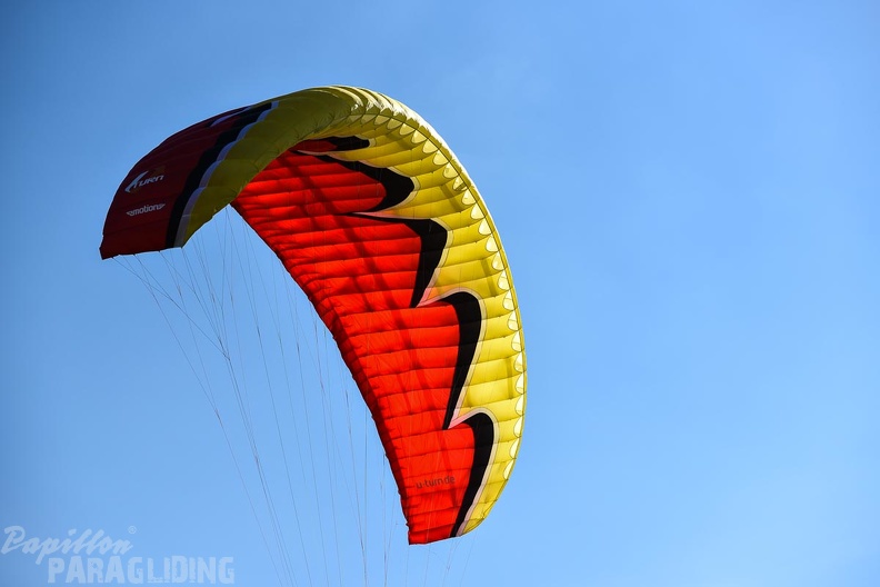 DH35.16-Luesen Paragliding-1330