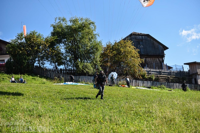 DH35.16-Luesen_Paragliding-1341.jpg