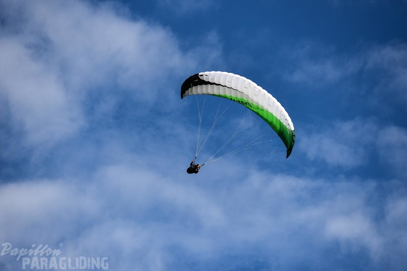 DH35.16-Luesen_Paragliding-1433.jpg