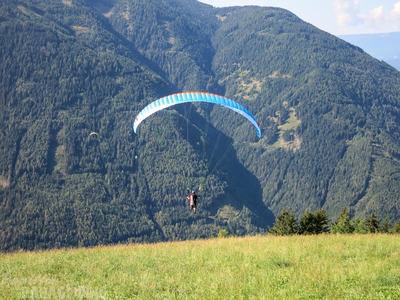 DH35.16-Luesen_Paragliding-1547.jpg
