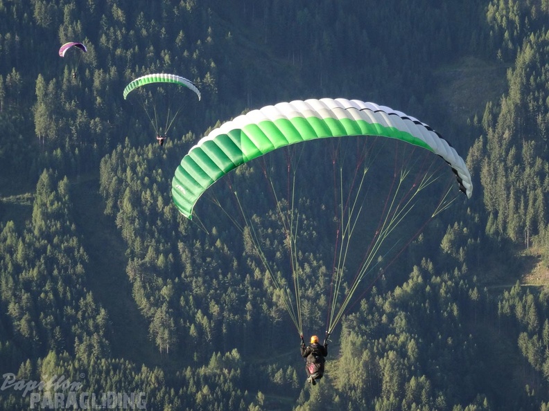 DH35.16-Luesen_Paragliding-1563.jpg