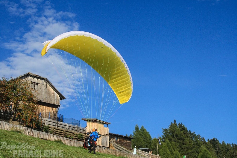 DH35.16-Luesen_Paragliding-1641.jpg