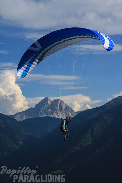 DH35.16-Luesen_Paragliding-1650.jpg