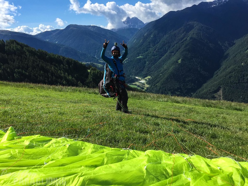 DT24.16-Paragliding-Luesen-1280