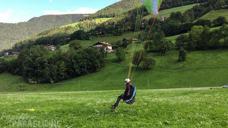 DT24.16-Paragliding-Luesen-1358