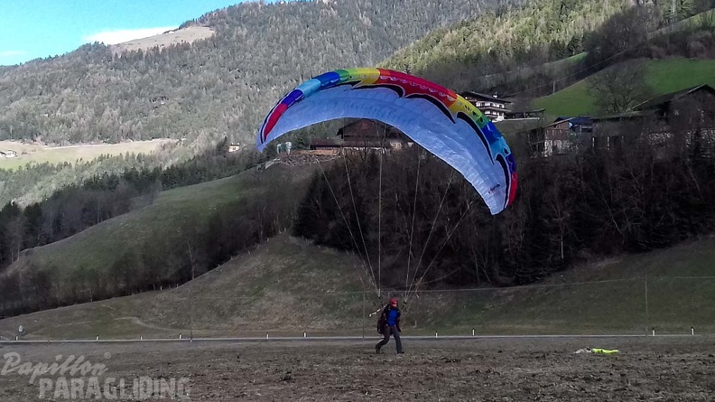 DH11.17 Luesen-Paragliding-289