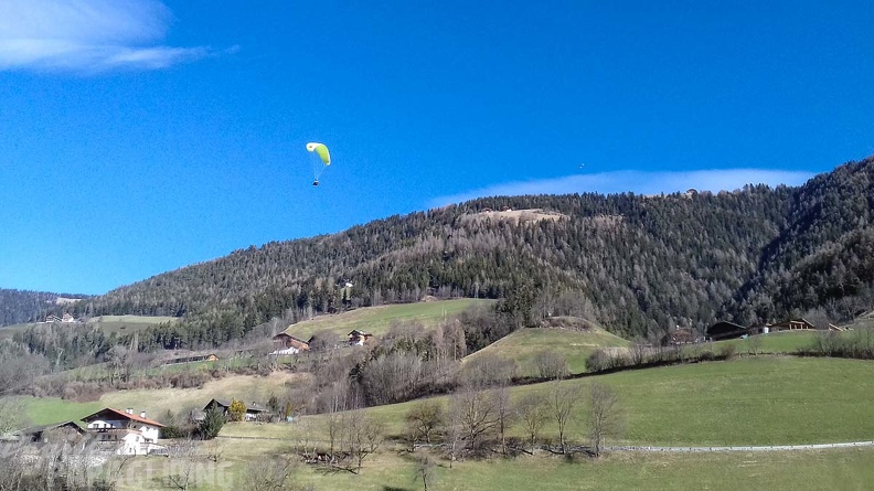 DH11.17 Luesen-Paragliding-299