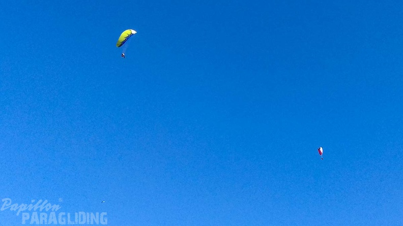 DH11.17 Luesen-Paragliding-306