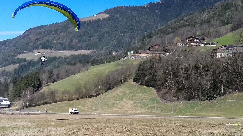 DH11.17 Luesen-Paragliding-308
