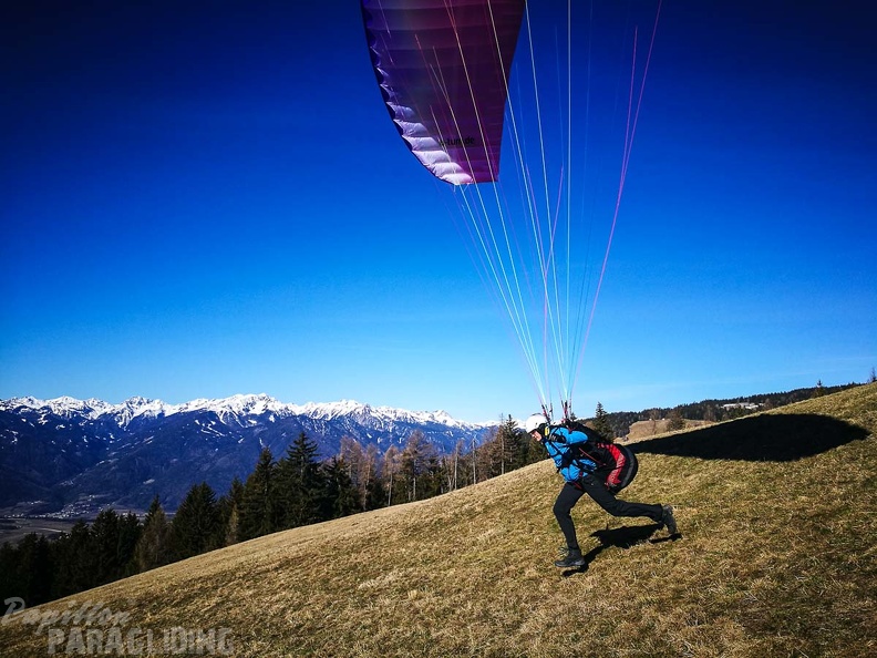 DH11.17 Luesen-Paragliding-419