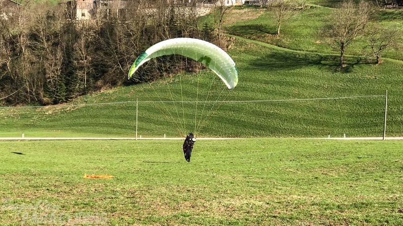 DH13.17 Luesen-Paragliding-438