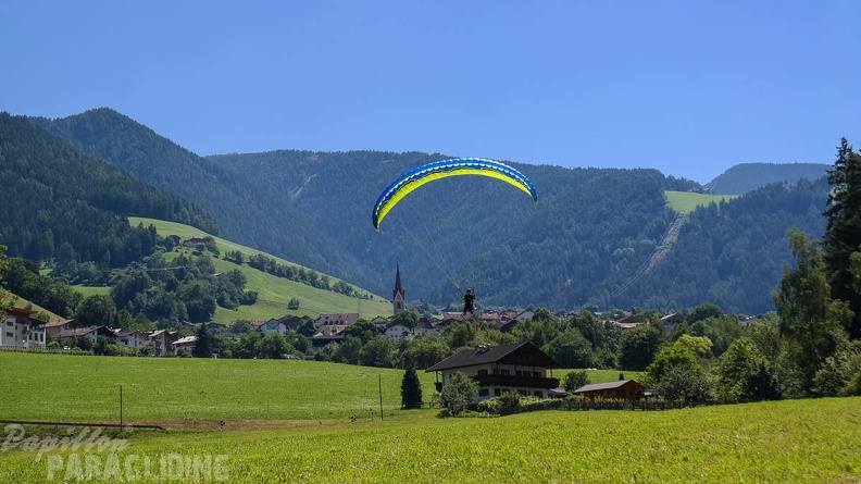 DH27.17_Luesen-Paragliding-147.jpg