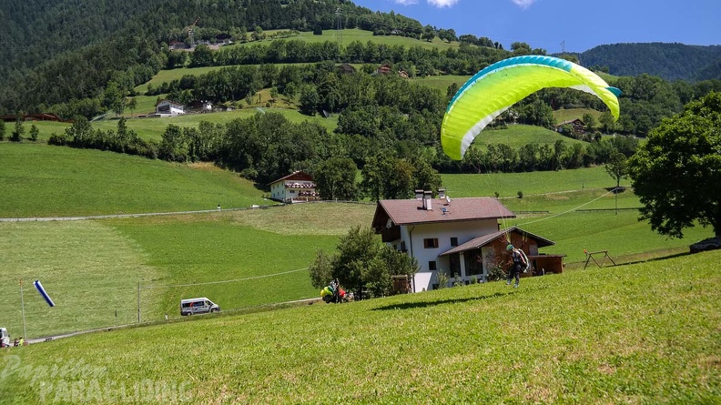 DH27.17 Luesen-Paragliding-178