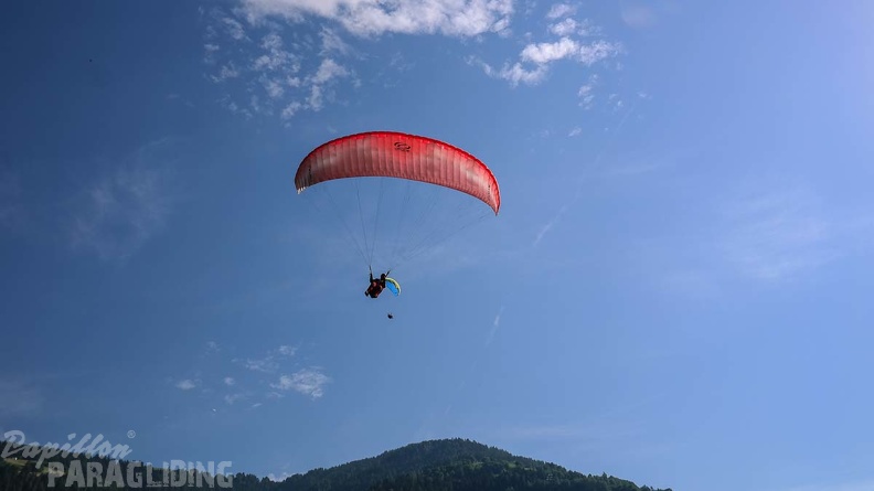 DH27.17 Luesen-Paragliding-216