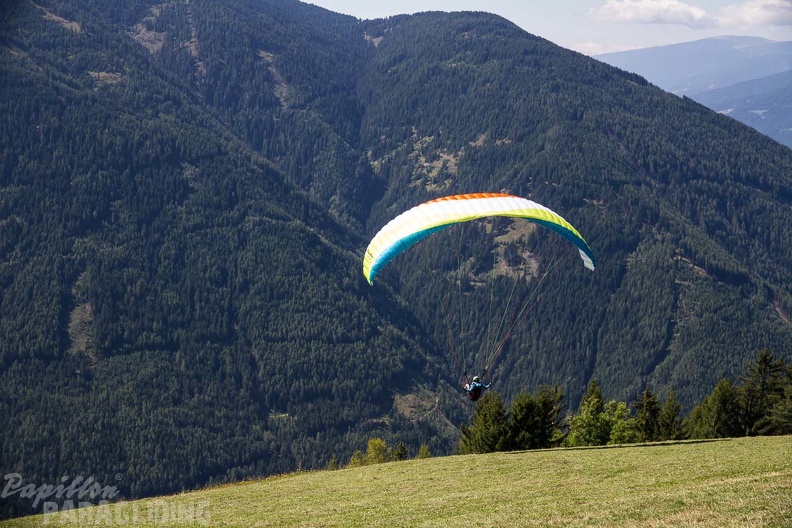 DH34.17 Luesen-Paragliding-107