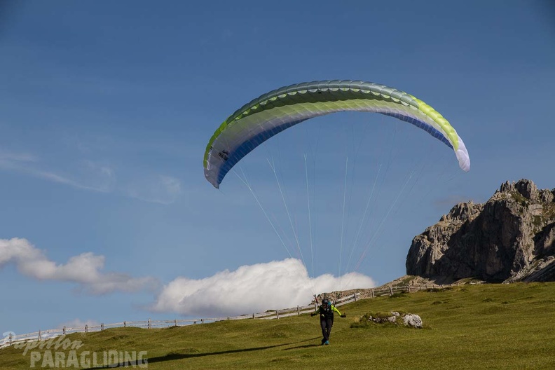 DH34.17_Luesen-Paragliding-172.jpg