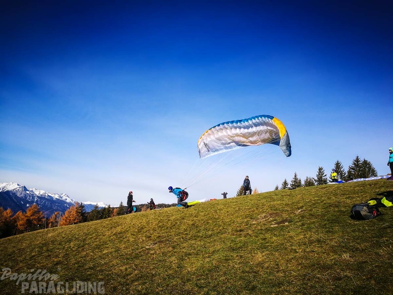DH47.17-Luesen_Paragliding-109.jpg