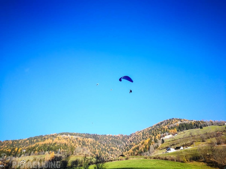 DH47.17-Luesen_Paragliding-172.jpg